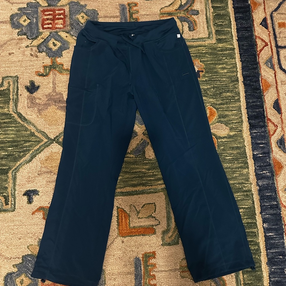 Cherokee infinity women’s carribean blue scrub bottoms